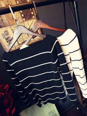 針織衫 韓版氣質(zhì)粗條紋寬松大碼蝙蝠袖中長(zhǎng)款包臀針織衫圓領(lǐng)套頭毛衣批發(fā)圖片|針織衫 韓版氣質(zhì)粗條紋寬松大碼蝙蝠袖中長(zhǎng)款包臀針織衫圓領(lǐng)套頭毛衣批發(fā)產(chǎn)品圖片由三門縣軍軍服裝廠公司生產(chǎn)提供-